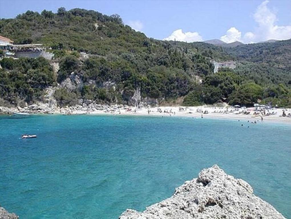 Sarakiniko  Rizos Bay Sarakiniko酒店 外观 照片